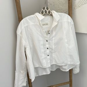 FREE PEOPLE COTTON | SIZE X-SMALL cropped white button long sleeve